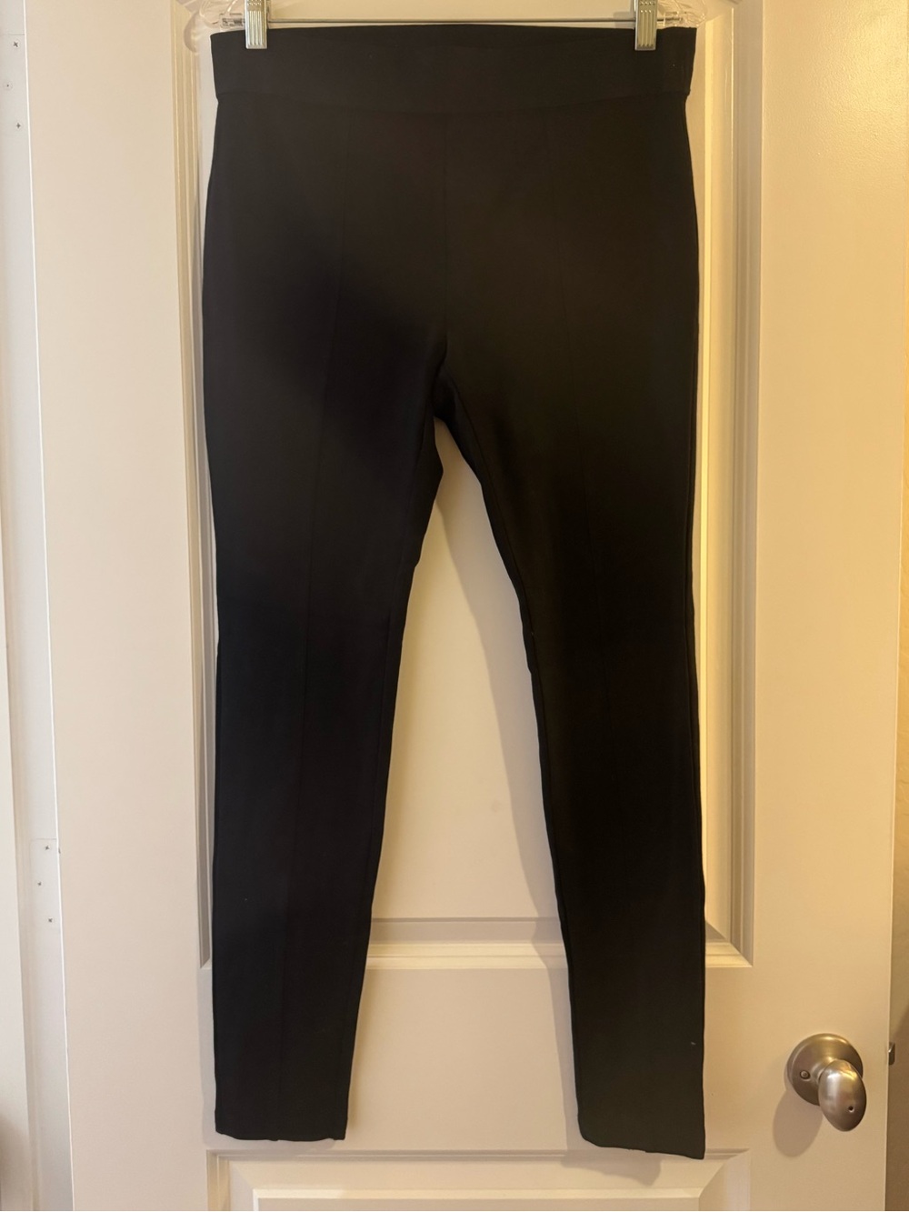 HUE Black Ponte Leggings with Tag